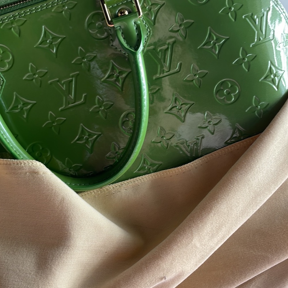 Louis Vuitton Alma Vert Tonic - Picture 8 of 16